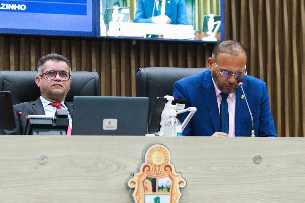Plenário da Câmara Municipal de Manaus durante votação de projetos voltados ao autismo e acessibilidade