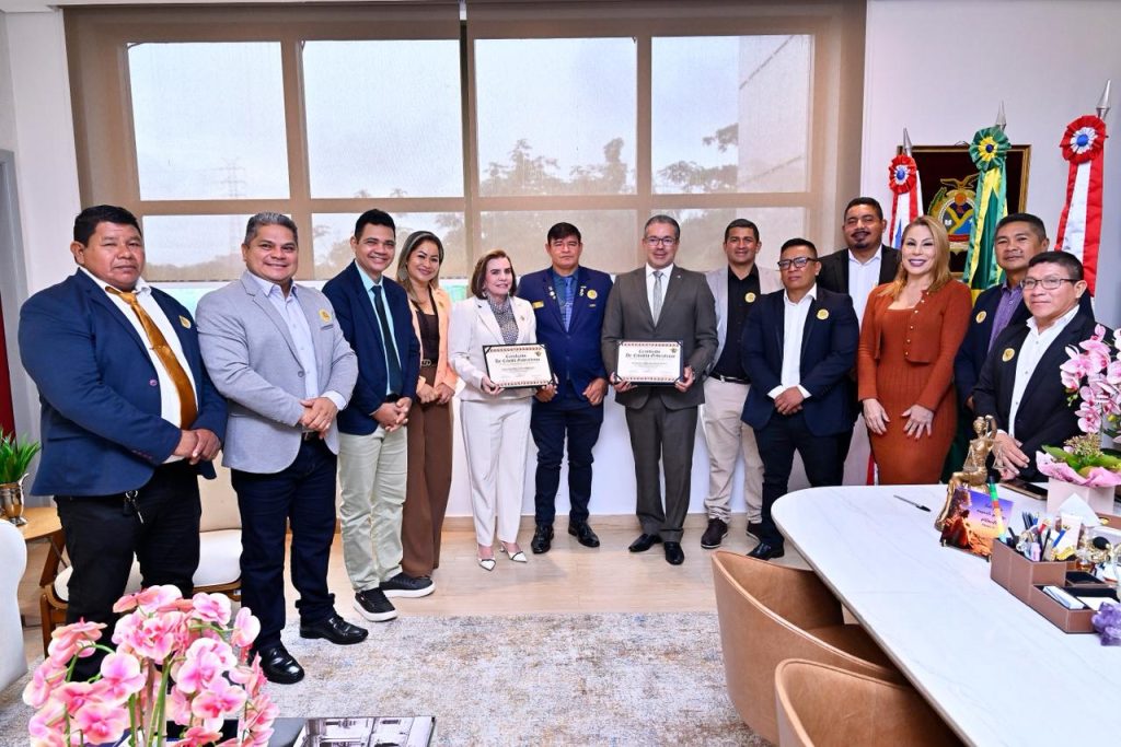 Conselheiros do TCE-AM recebem título de Cidadãos Gabrielenses na Câmara Municipal de São Gabriel da Cachoeira.