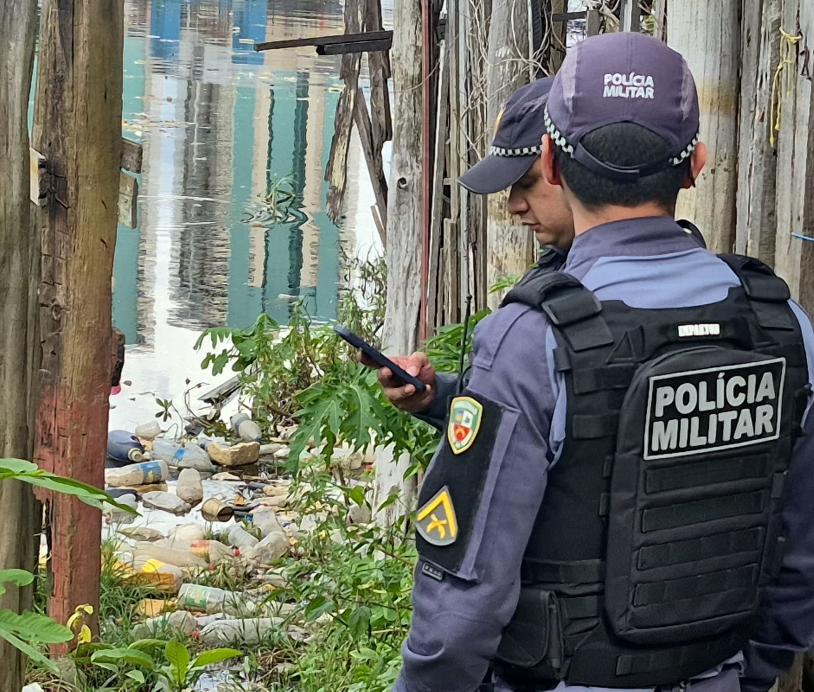 Corpo encontrado em igarapé na zona Oeste de Manaus