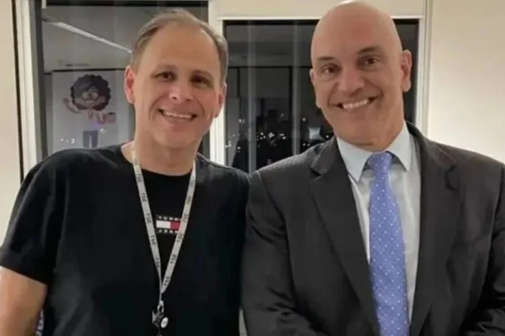 Defensoria Pública da União questiona decisão do ministro Alexandre de Moraes sobre a defesa de Eduardo Tagliaferro.