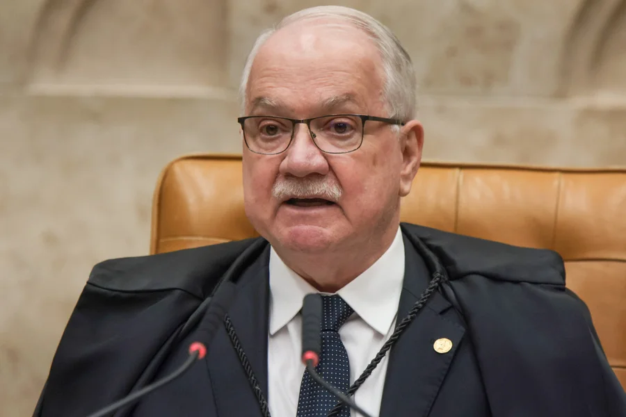 Ministro Edson Fachin durante pronunciamento sobre o relatório do comitê dos Estados Unidos