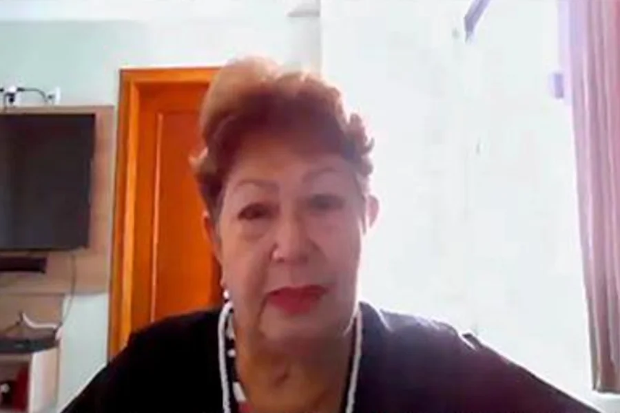 Desembargadora Eva do Amaral Coelho em sessão no Tribunal de Justiça do Pará discutindo benefícios e penduricalhos do judiciário.
