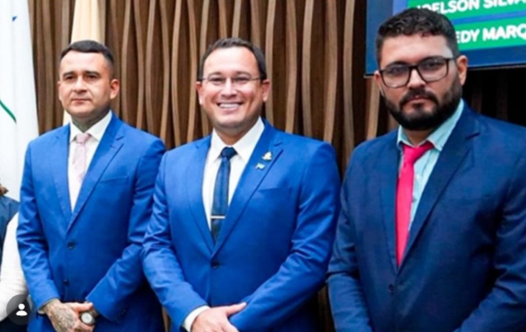 Sargento Salazar e Raiff Matos ao lado de Fernando dos Reis Gerhard em Manaus