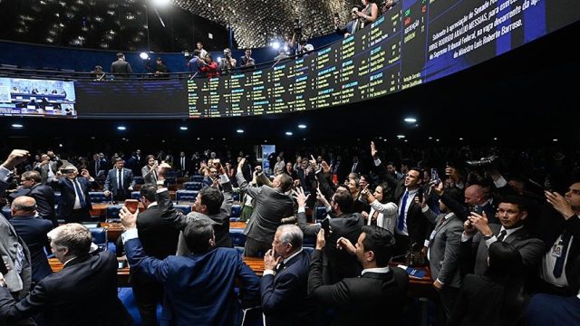 Sem encaminhamento, PEC do fim da escala 6×1 continua travada no Senado