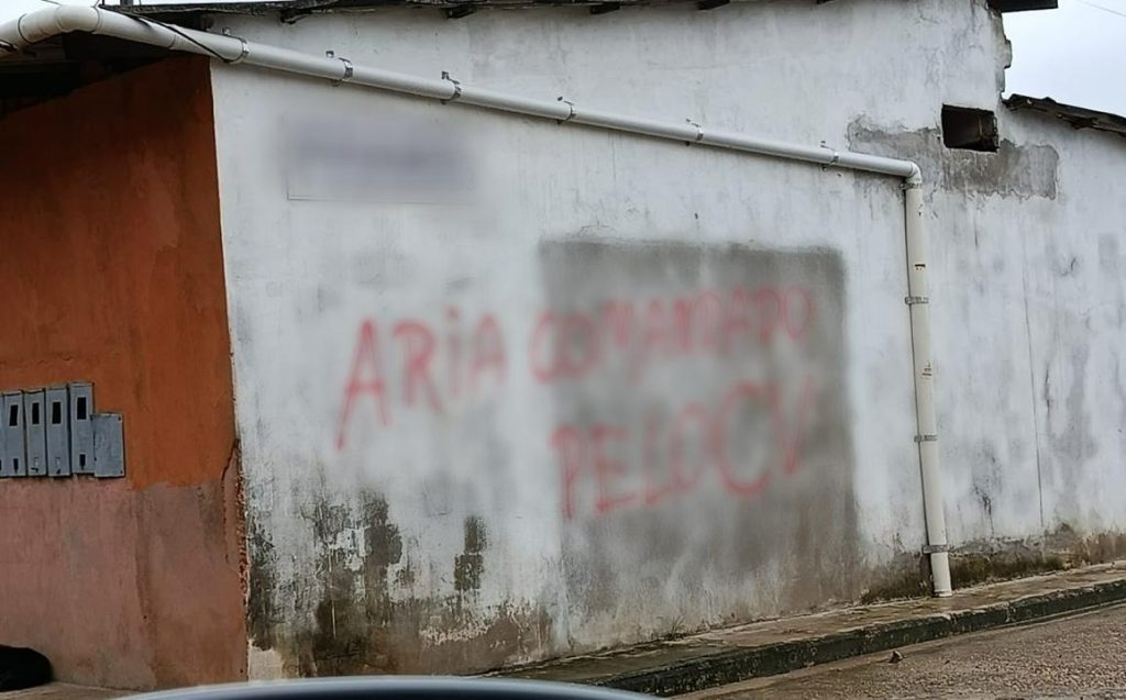 Policial civil realiza prisão de homem suspeito de pichar muros com siglas de facções criminosas em eirunepé