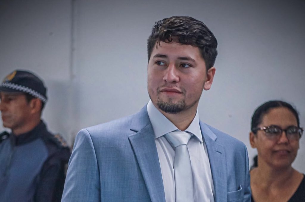 Documentos do processo da justiça eleitoral sobre a cassação do prefeito de Caapiranga no Amazonas.