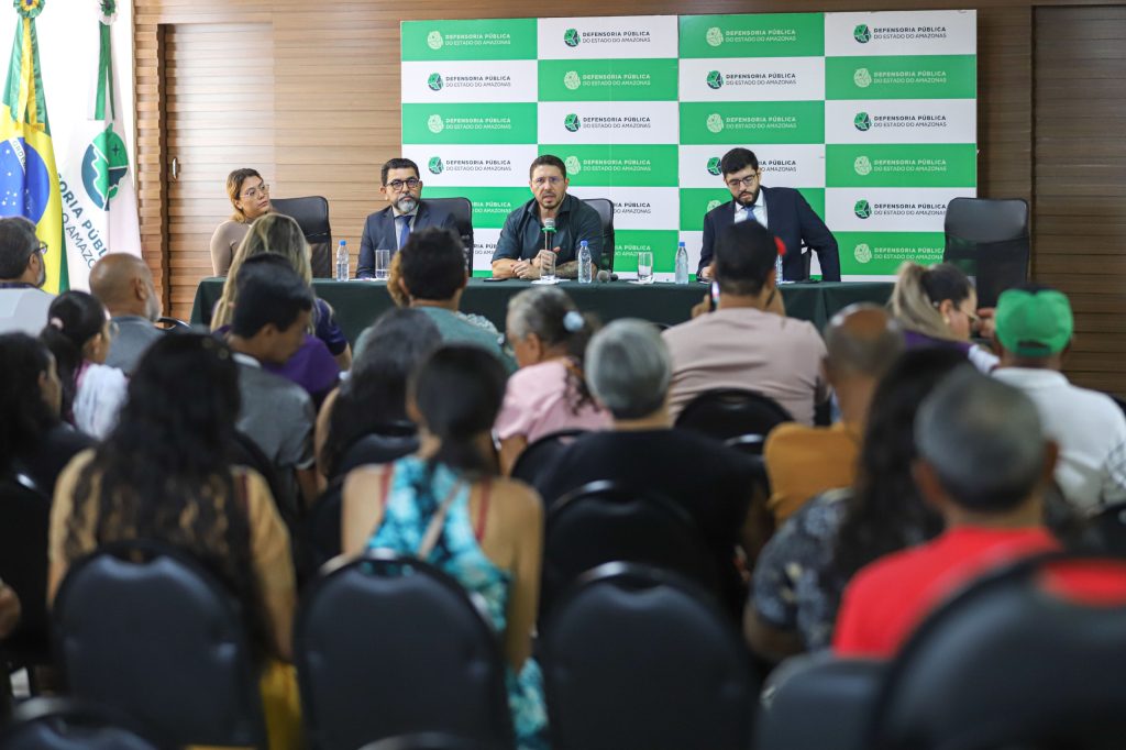 lixão em iranduba com risco de explosão e poluição