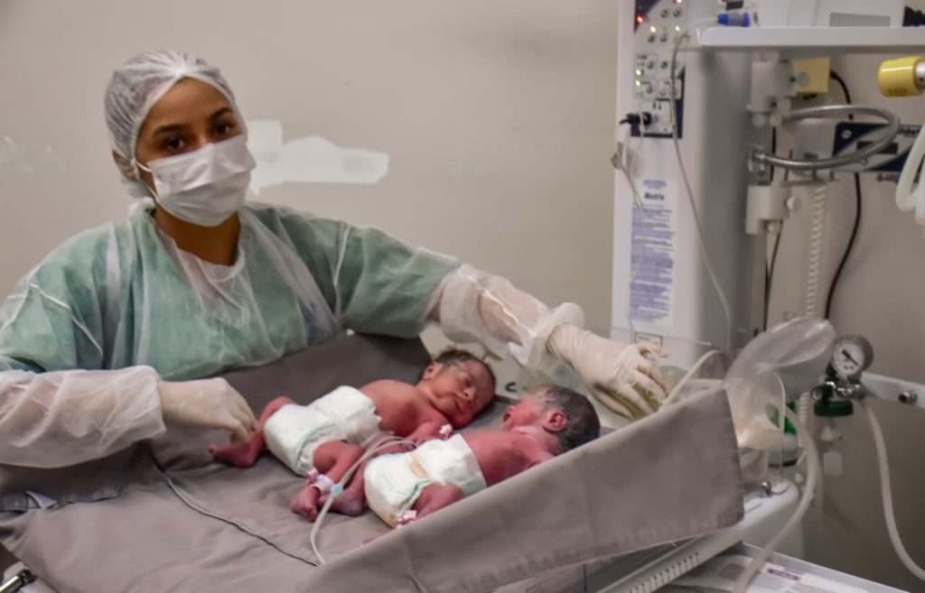 Fachada da maternidade ana braga em manaus onde ocorreu o nascimento de trigêmeos prematuros