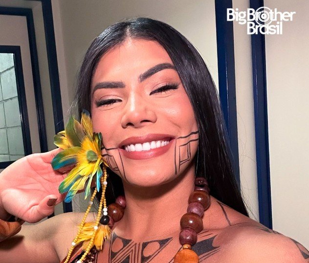 Marciele Albuquerque posa com figurino inspirado em grafismos indígenas para a final do reality show