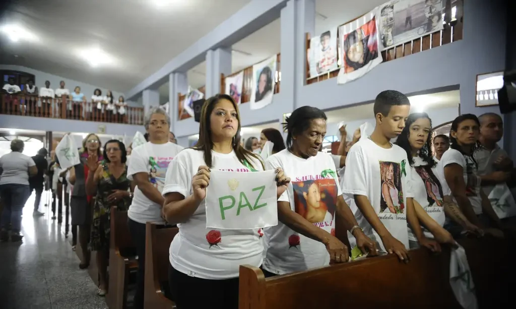 Fachada da escola municipal tasso da silveira em realengo no rio de janeiro local do massacre de 2011