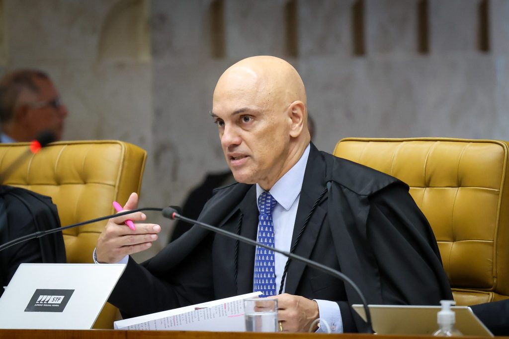 Ministro Alexandre de Moraes durante sessão no Supremo Tribunal Federal