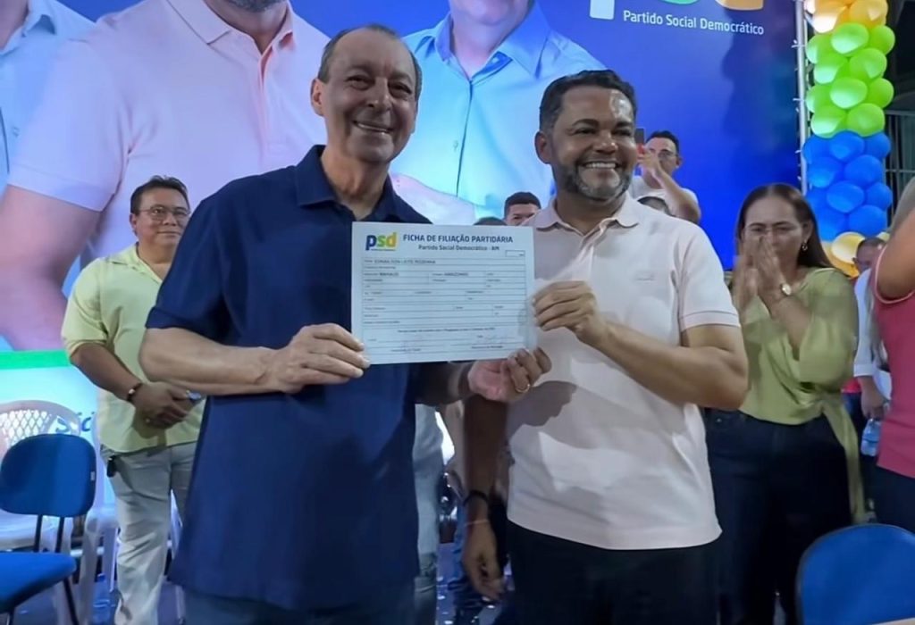 O senador Omar Aziz e o deputado estadual Ednailson Rozenha articulam candidatura para eleição indireta no Amazonas.