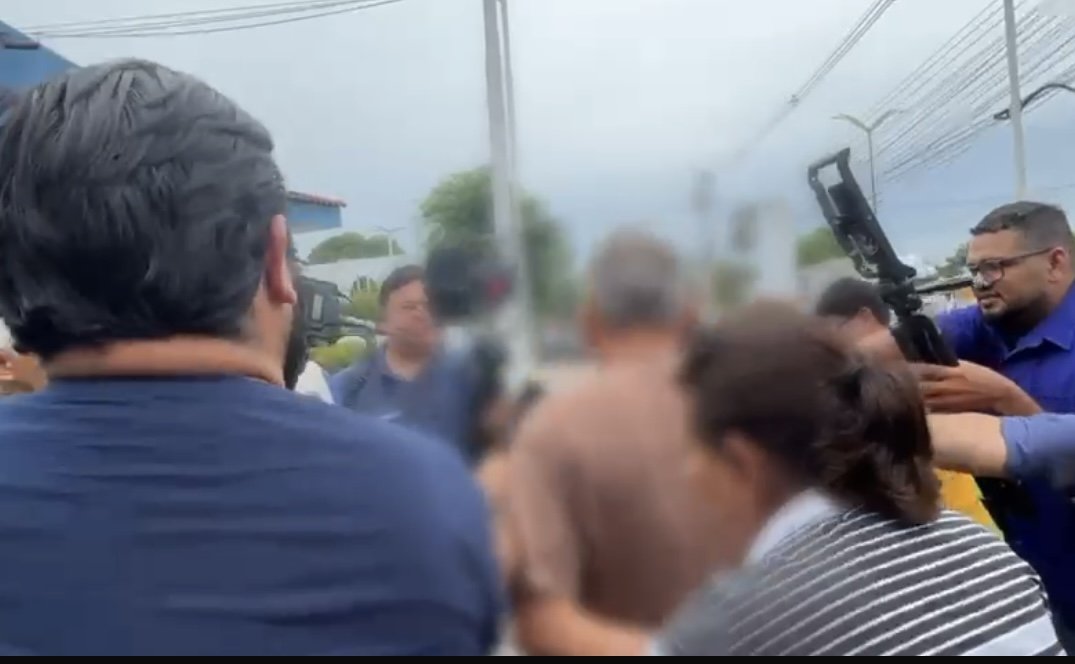 Policial civil aposentado detido por ameaça de morte contra ex-companheira e descumprimento de medida protetiva.
