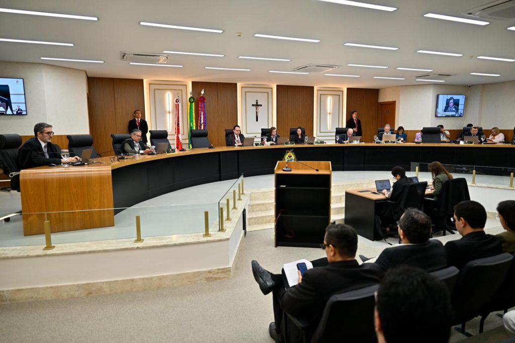 Fachada do prédio do Tribunal de Contas do Estado do Amazonas em Manaus