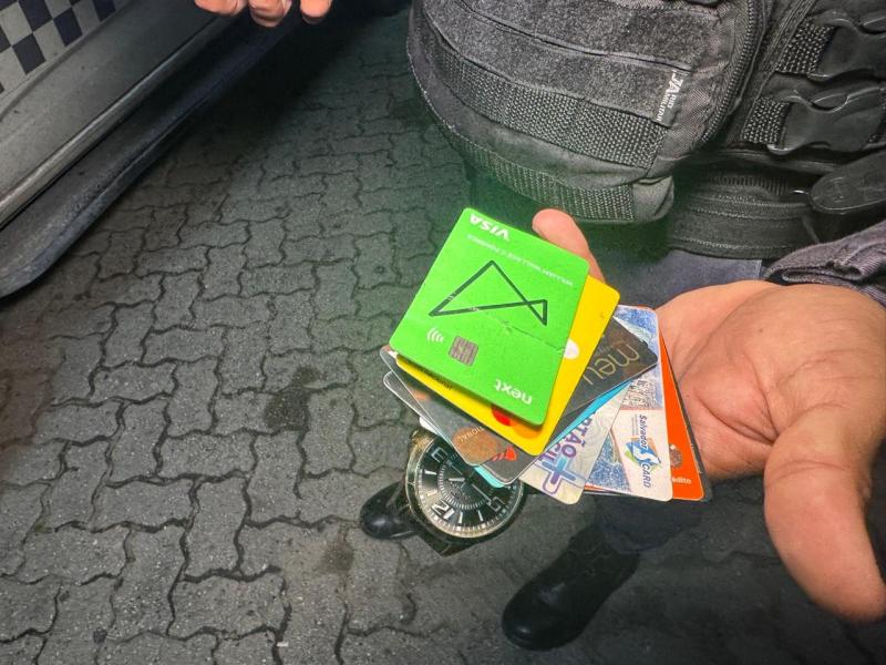 Três homens presos e material apreendido pela polícia após arrastões na zona leste de Manaus