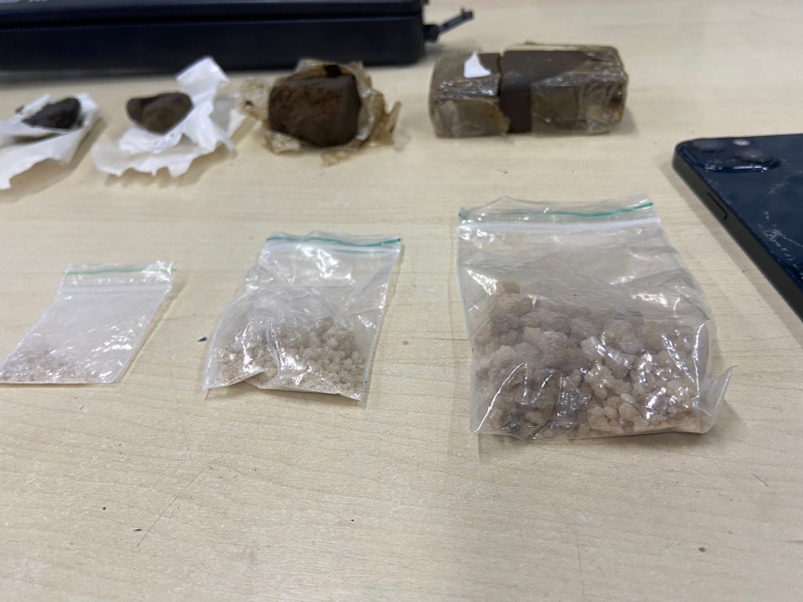 Três pessoas presas em Manaus suspeitas de tráfico de drogas sintéticas