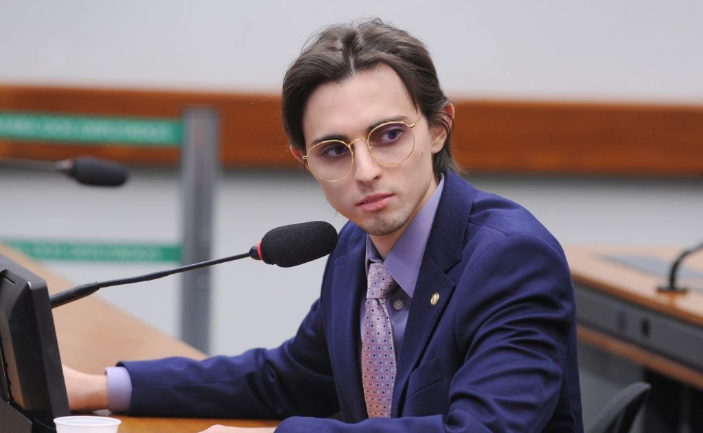 Nota oficial da UVB Amazonas em resposta as declaracoes do deputado federal Amom Mandel sobre a importancia dos vereadores no Brasil