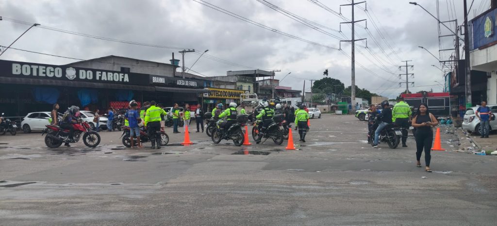 fiscalização de trânsito em manaús durante a campanha maio amarelo