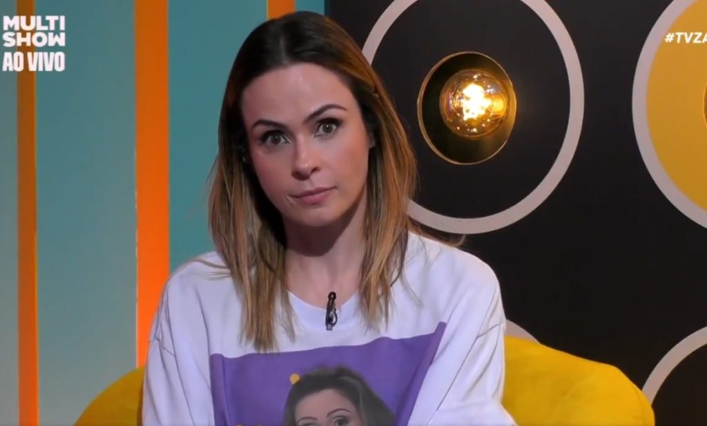 Ana Paula Renault durante programa TVZ