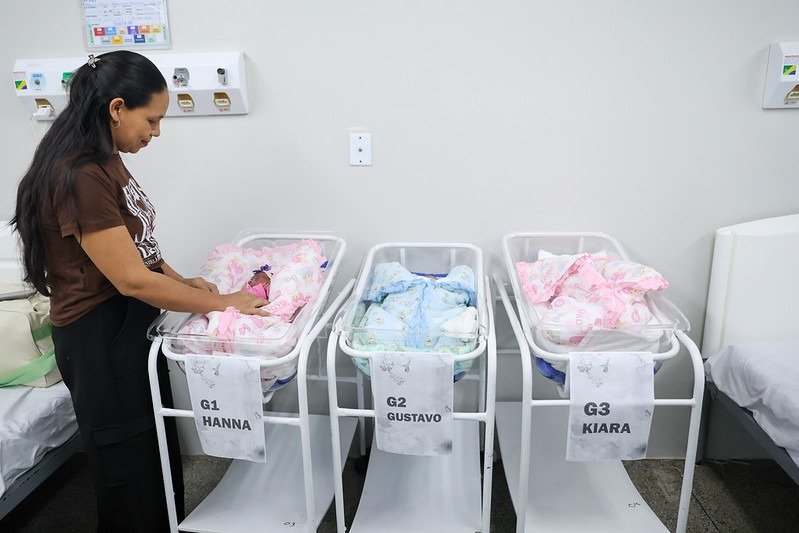 trigêmeos kyara gustavo e hannah recebem alta maternidade ana braga em manaos
