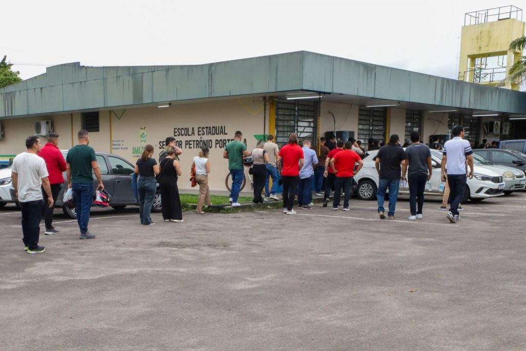 candidatos nas provas do concurso da Guarda Municipal de Manaus