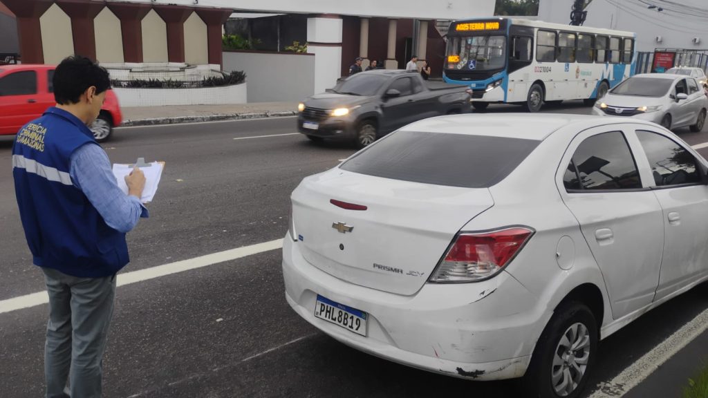 motociclista gravemente ferido após colisão na avenida torquato tapajós