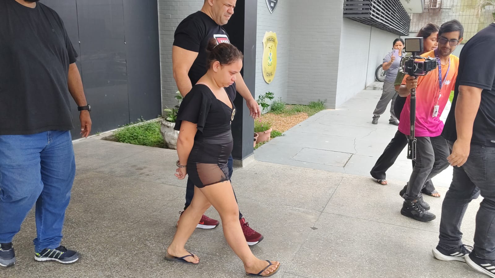 Descobri a traição pelo e-mail dele”, diz mulher que matou amiga após disputa amorosa em Manaus