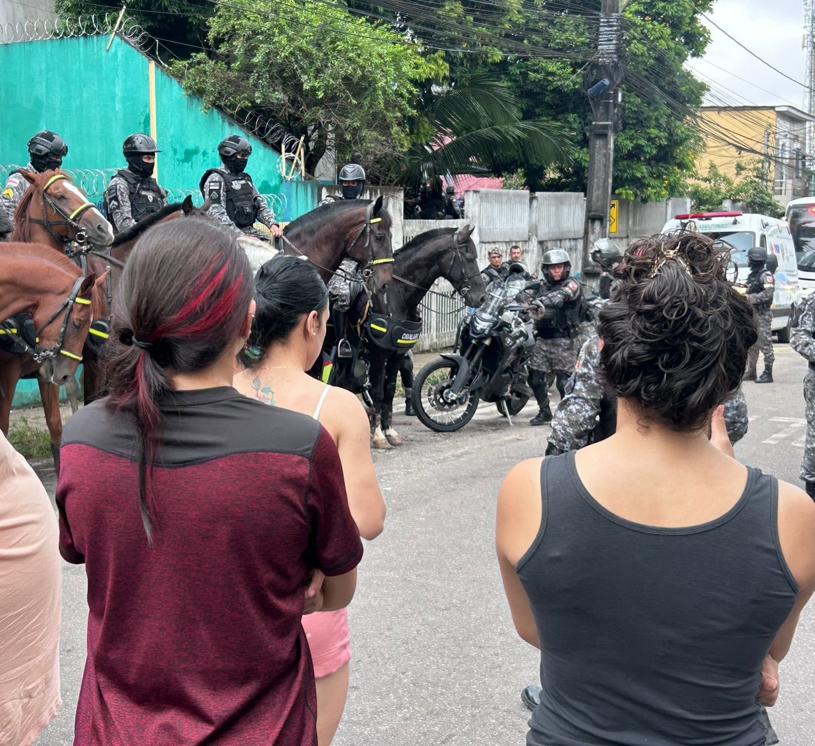 familiares de policiais militares denunciam insegurança após transferência
