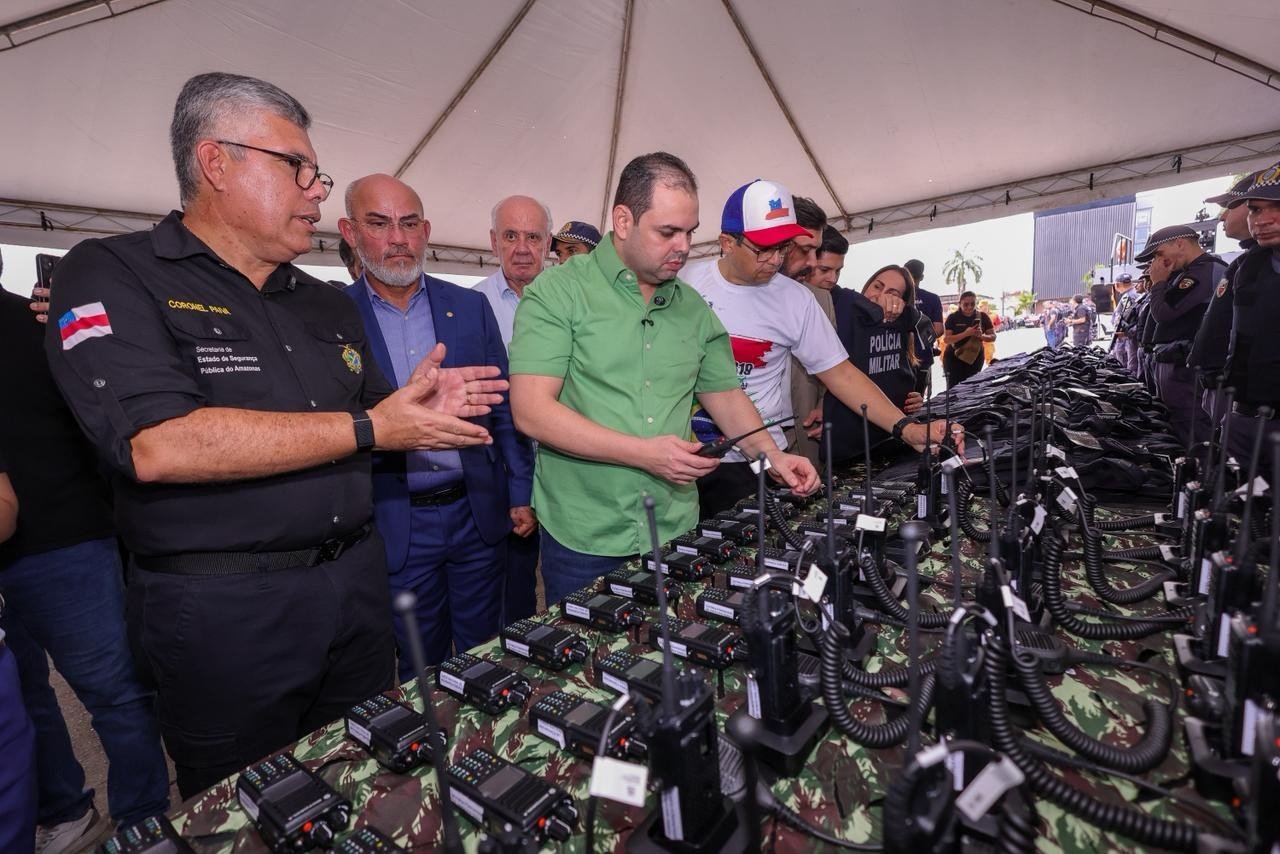 Foto da operação segurança presente no Amazonas com presença de policiais e novos equipamentos