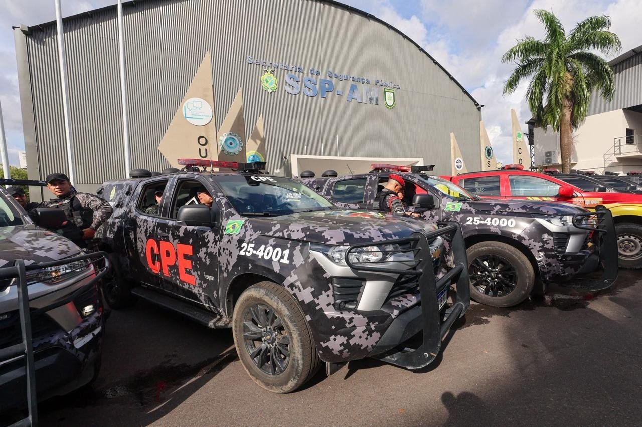 Foto da operação segurança presente no Amazonas com presença de policiais e novos equipamentos