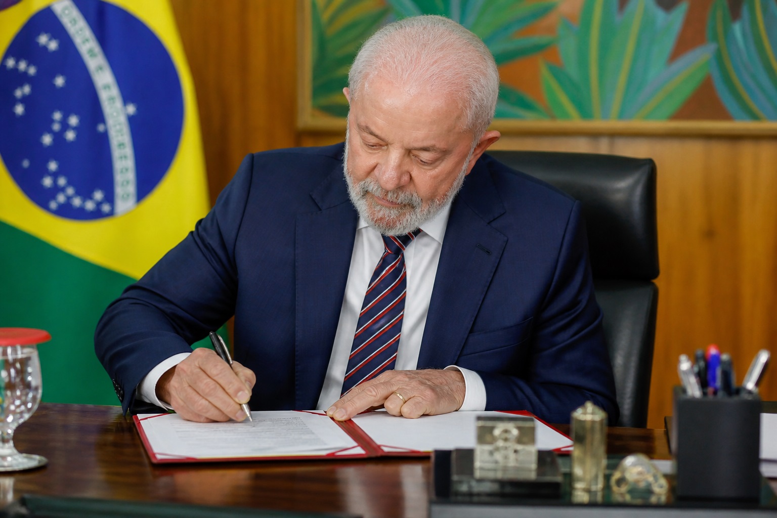 presidente lula em visita ao amazonas