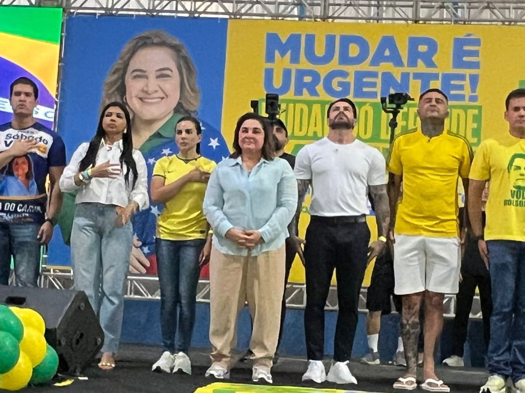Maria do Carmo fala em coletiva durante lançamento de pré candidatura em Manaus