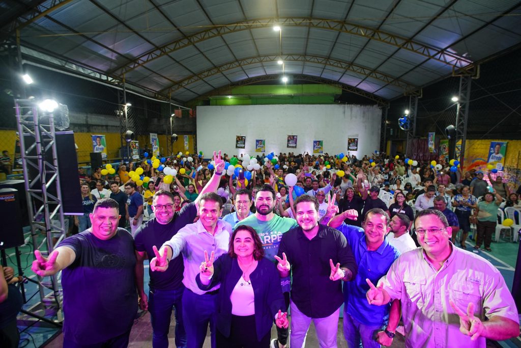 professora maria do carmo reunindo apoiadores na zona leste de manaus