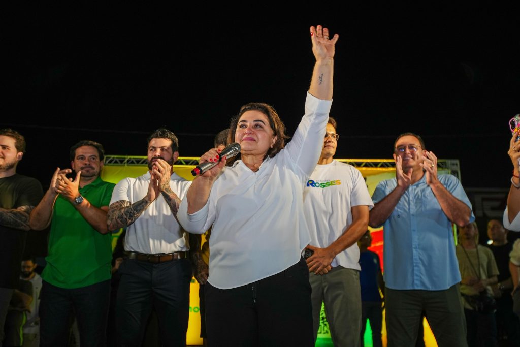 Encontro político de Maria do Carmo com moradores de Manaus