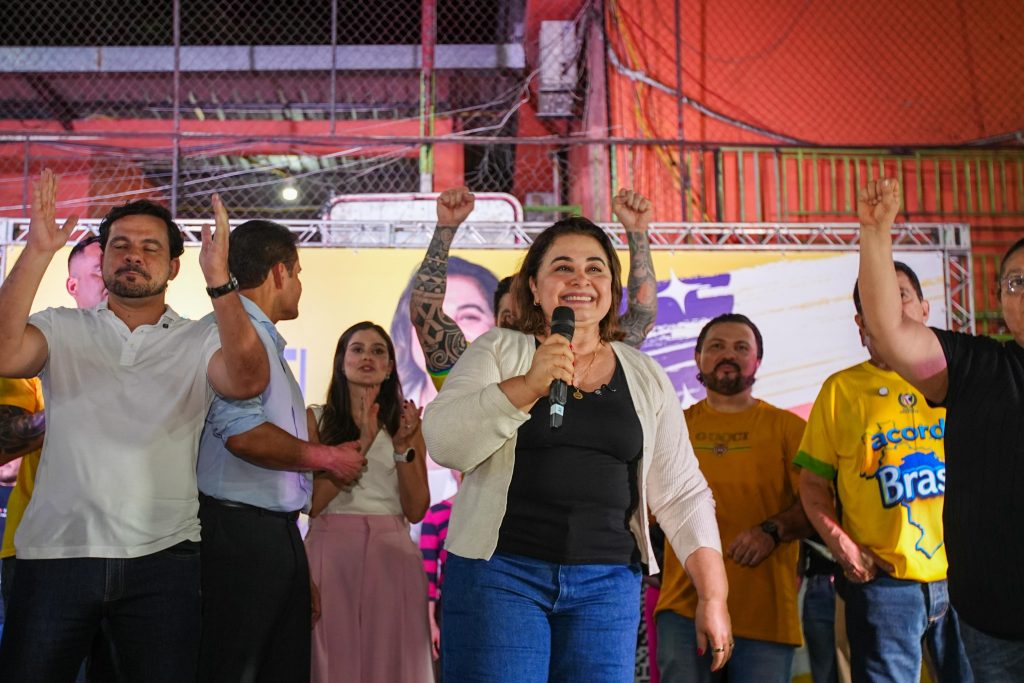 Encontro da pré-candidata Professora Maria do Carmo com moradores da zona sul de Manaus