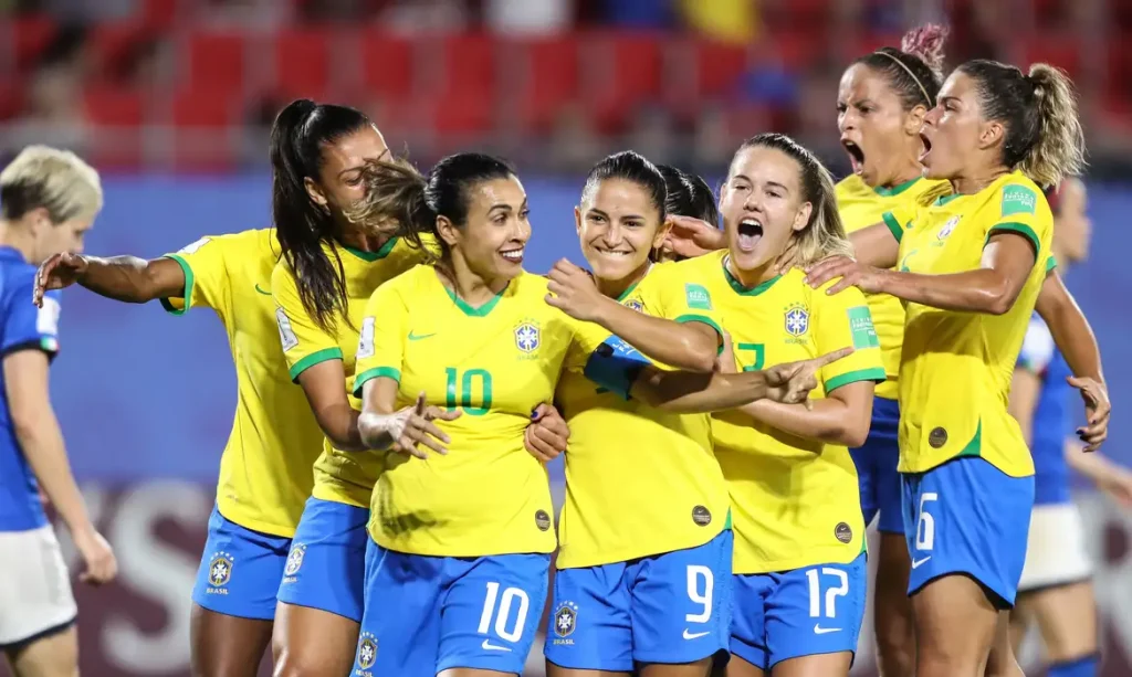 fotografia da primeira seleção brasileira feminina de futebol