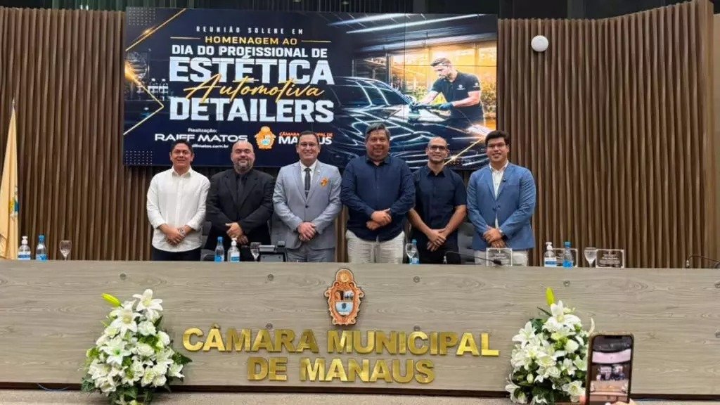 imagem representativa do dia do profissional de estética automotiva