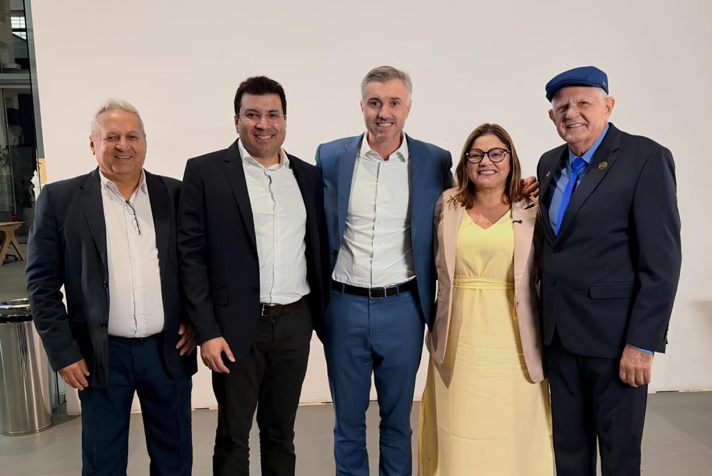 Vinicius Marchese e Alzira Miranda durante evento em Manaus