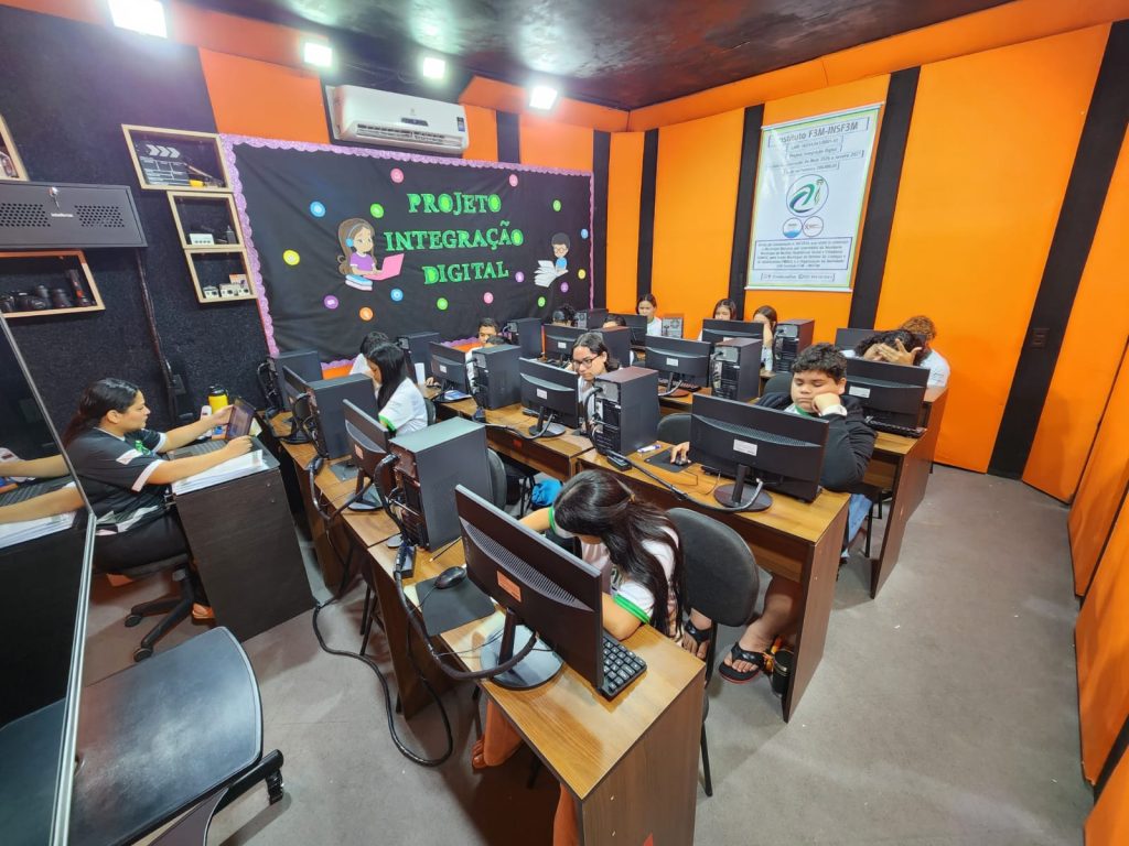curso gratuito de informática básica em manaus para adolescentes
