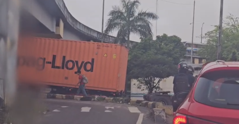 Congestionamento na zona Sul e Leste de Manaus devido a incidentes de trânsito