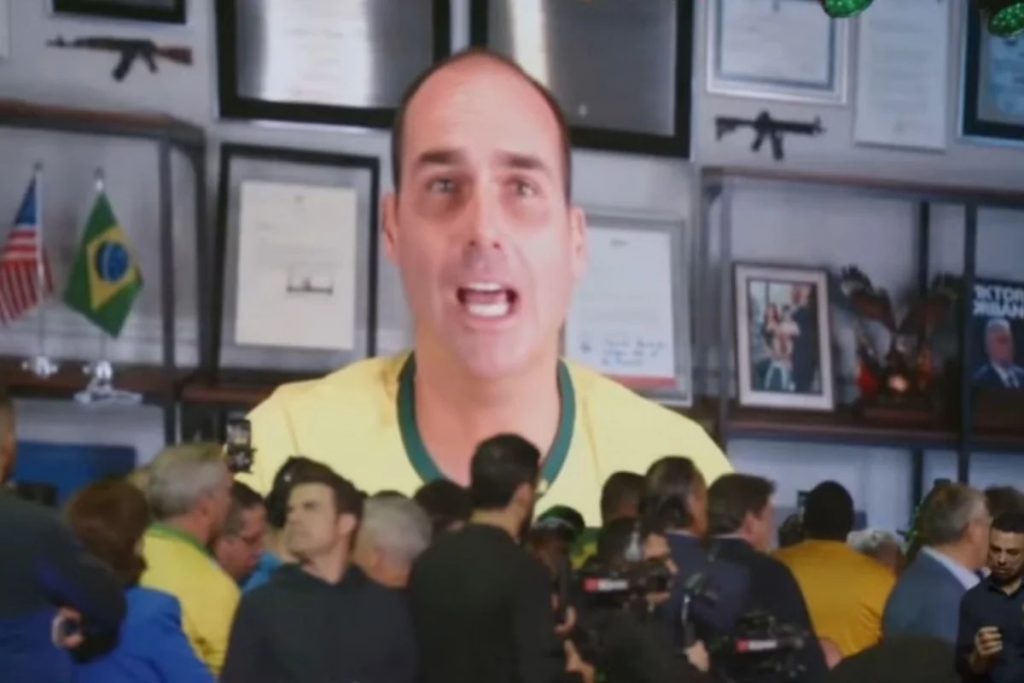 Eduardo bolsonaro participa de convenção do Partido Liberal