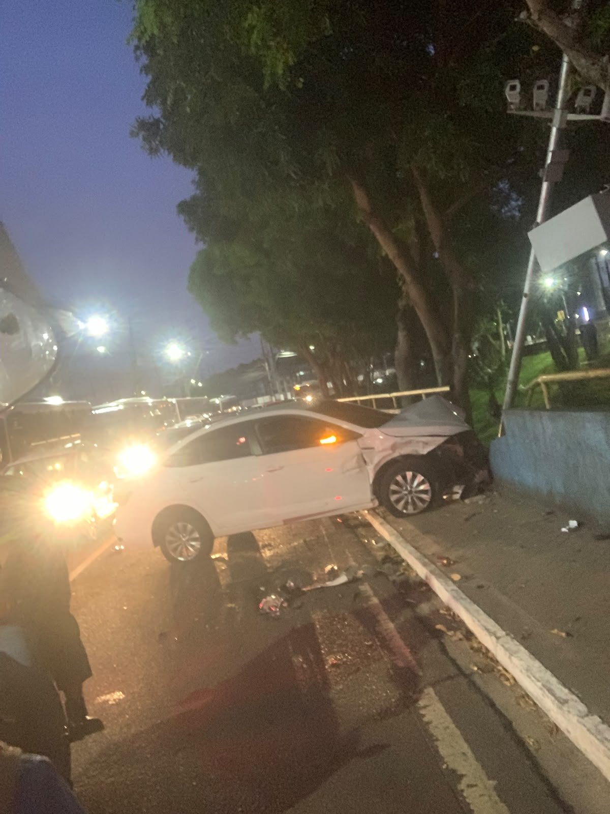 foto de acidente de trânsito na avenida brasil em manaus