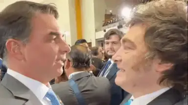 Milei é denunciado na Argentina por suposto uso de dinheiro público em viagem ao Brasil