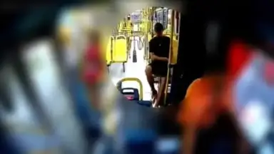 Polícia divulga rosto de assaltante que aterrorizou ônibus da linha 515 em Manaus