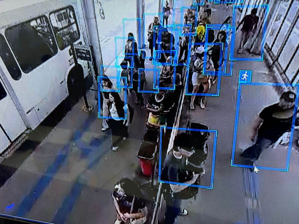 Sistema de inteligência artificial nos terminais de ônibus em Manaus
