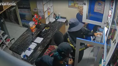 VÍDEO: Criminosos invadem hotel no Centro de Manaus e causam prejuízo superior a R$ 20 mil