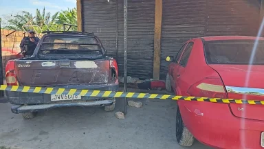 Corpo de homem é encontrado em frente a oficina na zona Norte de Manaus; polícia apura causa da morte