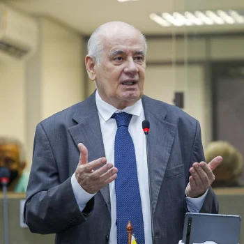‘Zero chance’, diz Serafim Corrêa sobre possibilidade do PSB apoiar Omar Aziz ao Governo do Amazonas