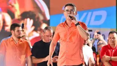 David Almeida defende expansão da internet no interior e promete ampliar serviços digitais no Amazonas