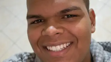 Funcionário de lanchonete é executado com tiros nas costas enquanto preparava x -salada
